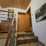 Kratzert 1-2 Schlafzimmer *