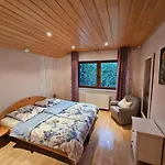 Kratzert 1-2 Schlafzimmer Apartamento