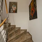 Kratzert 1-2 Schlafzimmer