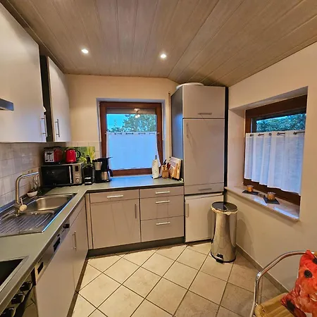 Kratzert 1-2 Schlafzimmer * Gutersloh