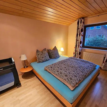 Kratzert 1-2 Schlafzimmer