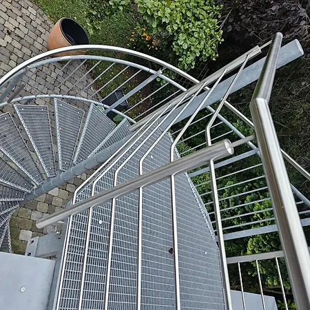 Kratzert 1-2 Schlafzimmer Apartment