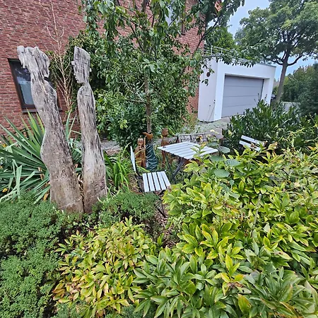 Kratzert 1-2 Schlafzimmer 居特斯洛