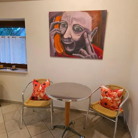 Kratzert 1-2 Schlafzimmer 公寓 居特斯洛