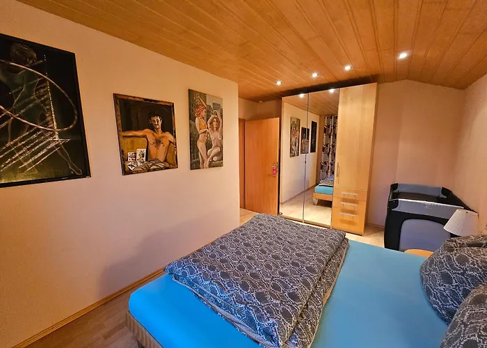 Kratzert 1-2 Schlafzimmer *