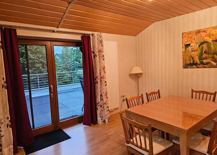 Kratzert 1-2 Schlafzimmer * 居特斯洛